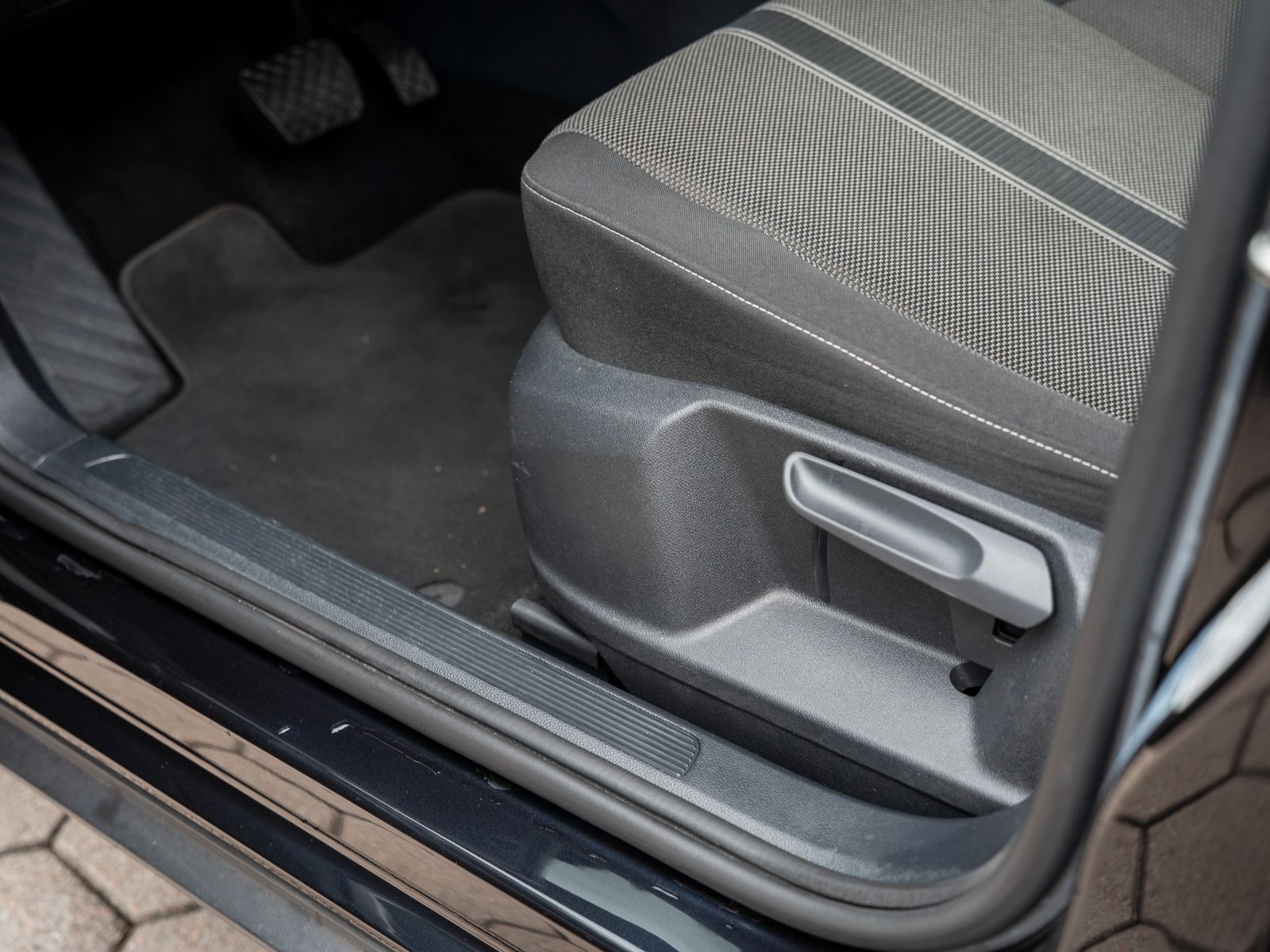 Volkswagen T-ROC Style 1.5 TSI DSG - Samsaru's Car Outlet