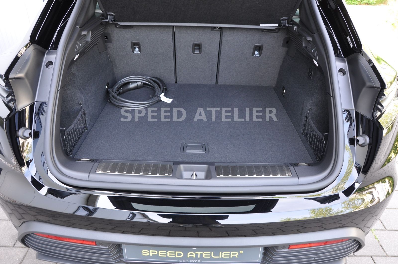 Porsche Macan 4 - Samsaru's Car Outlet