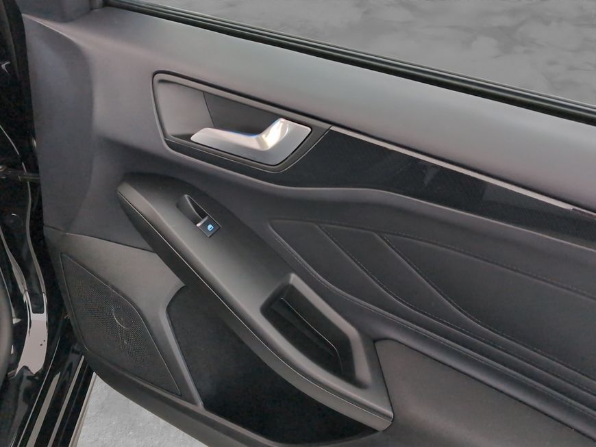 Ford Focus Turnier 1.0 EcoBoost Hybrid Aut. ST-LINE X