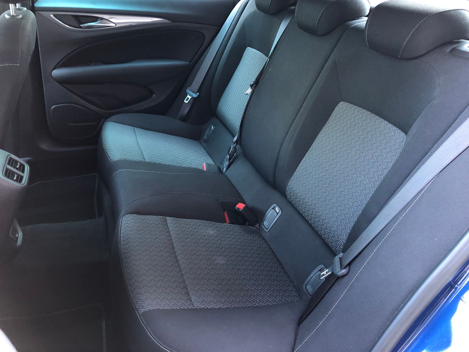 Opel Insignia B GS Edition - Samsaru's Car Outlet