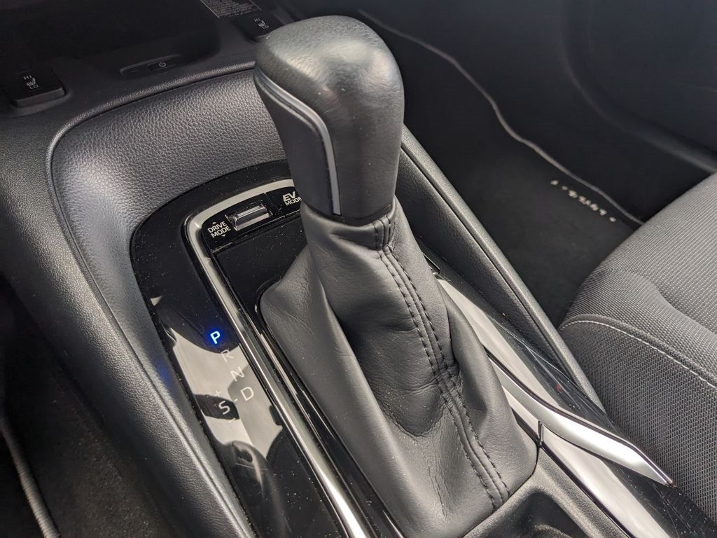 Toyota Corolla 2.0 Hybrid - Samsaru's Car Outlet