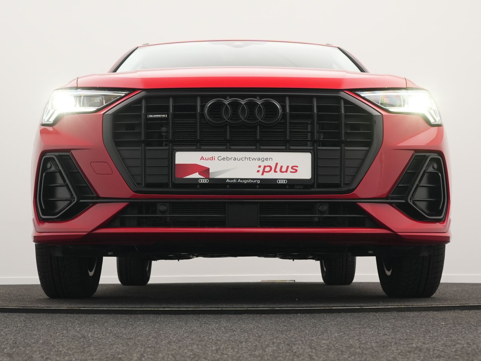 Audi Q3 S line 40 TFSI quattro S tr. *AHK*StdHZ*19''*