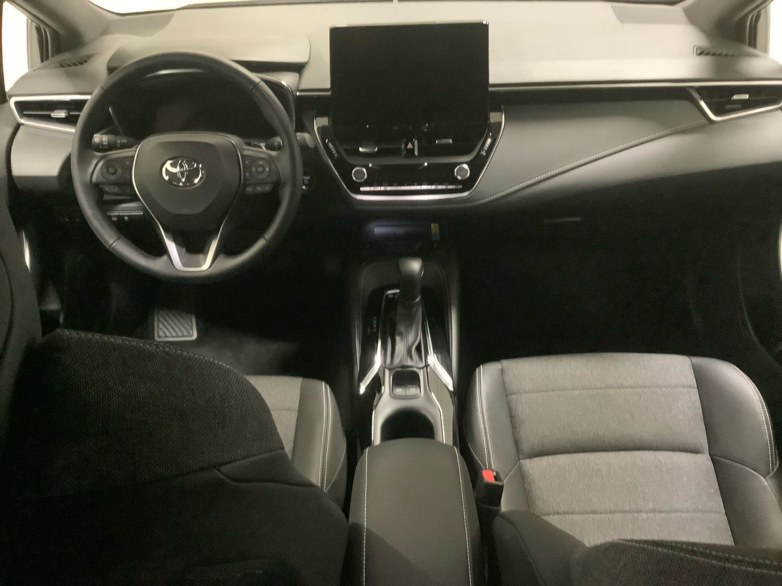 Toyota Corolla Touring Sports 2.0 Hybrid Team D