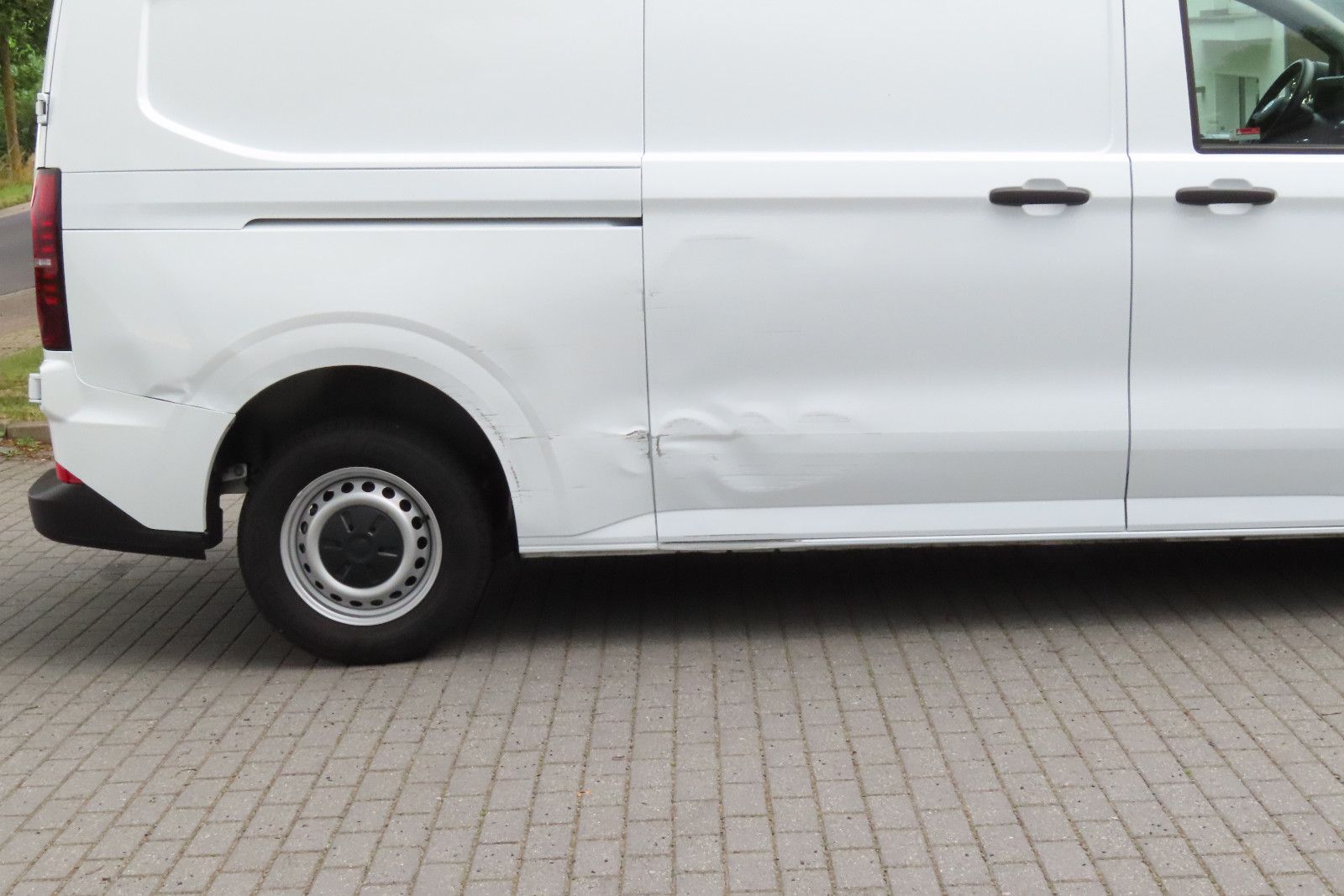 Volkswagen T7 Kasten 2.0 TDI 110 kW LR lang