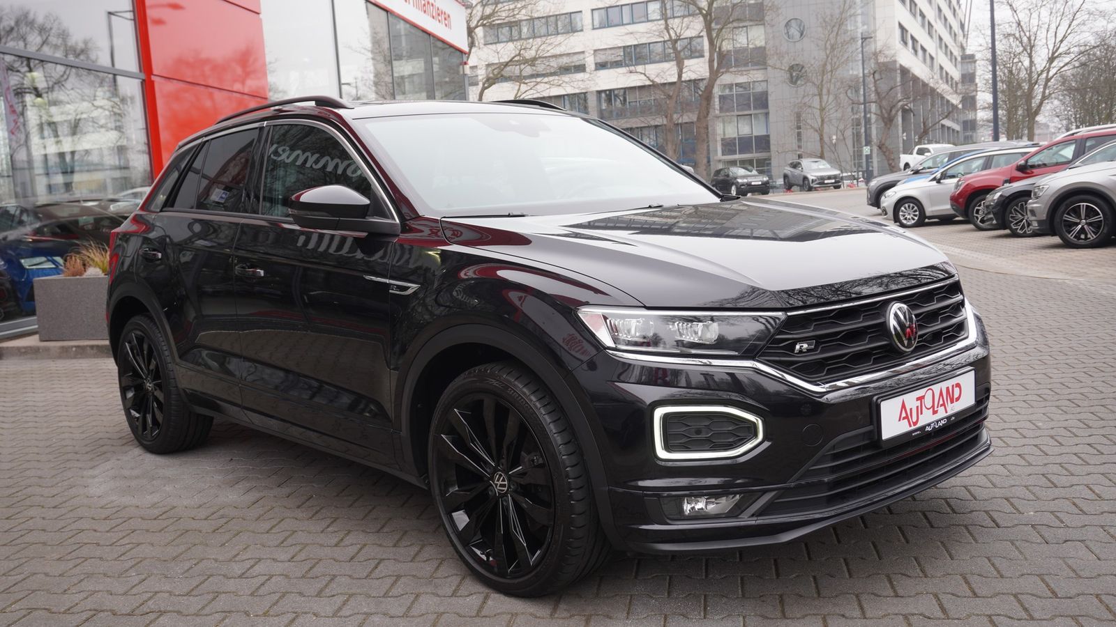 Volkswagen T-Roc 2.0 TDI R-Line - Samsaru's Car Outlet