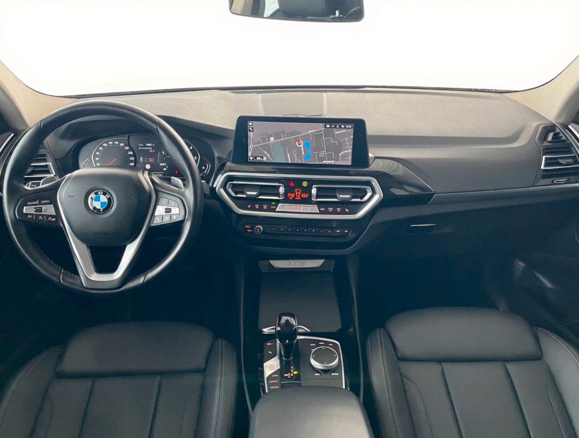 BMW X3 xDrive 20d xLINE  AHK PANO KAM Memory