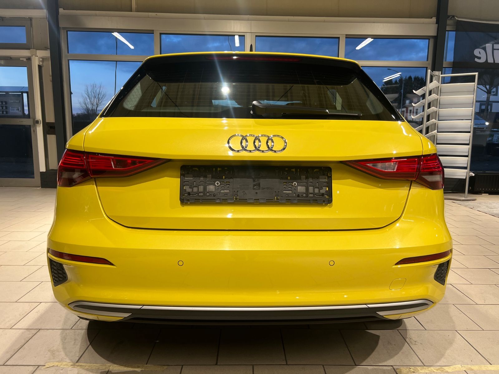 Audi A3 Sportback 35 TDI S-LINE*NAVI*Virtual*LED*18*