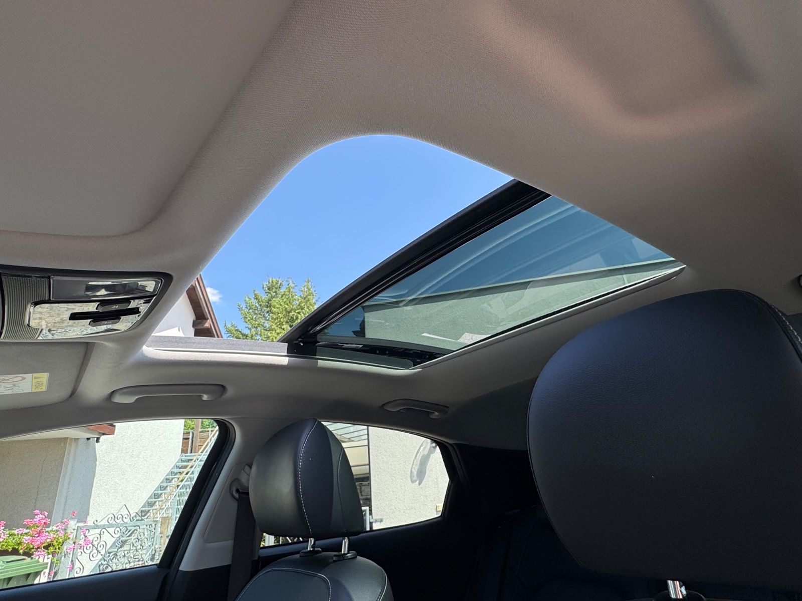 Kia XCeed 1.6T Platinum Edition - Samsaru's Car Outlet