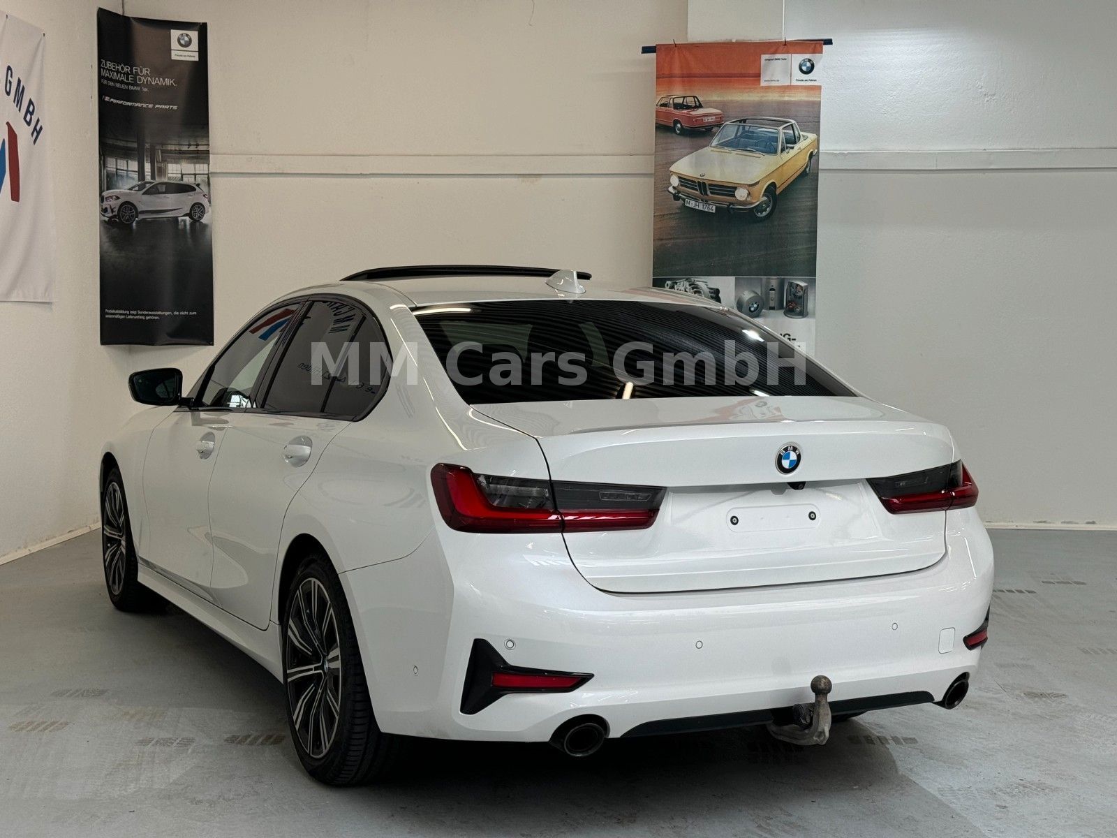 BMW 320d Sport Line - Samsaru's Car Outlet