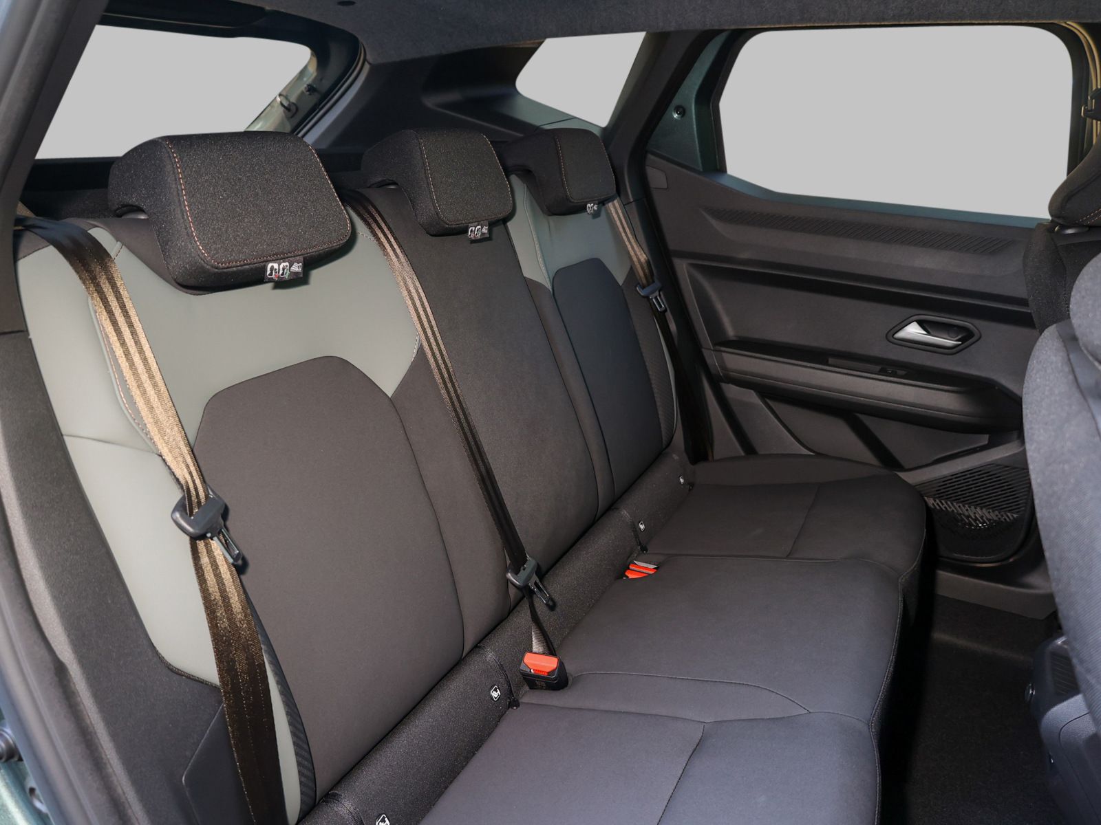 Dacia Duster FL24 Extreme TCe 130 4x4 - Samsaru's Car Outlet