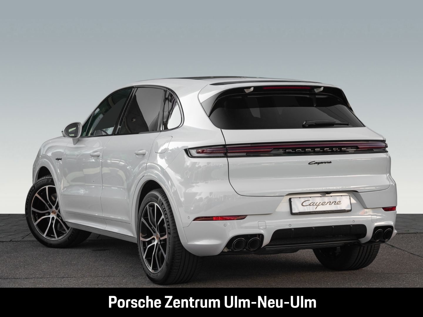 Porsche Cayenne E-Hybrid InnoDrive Head-Up Sitzbelüftung