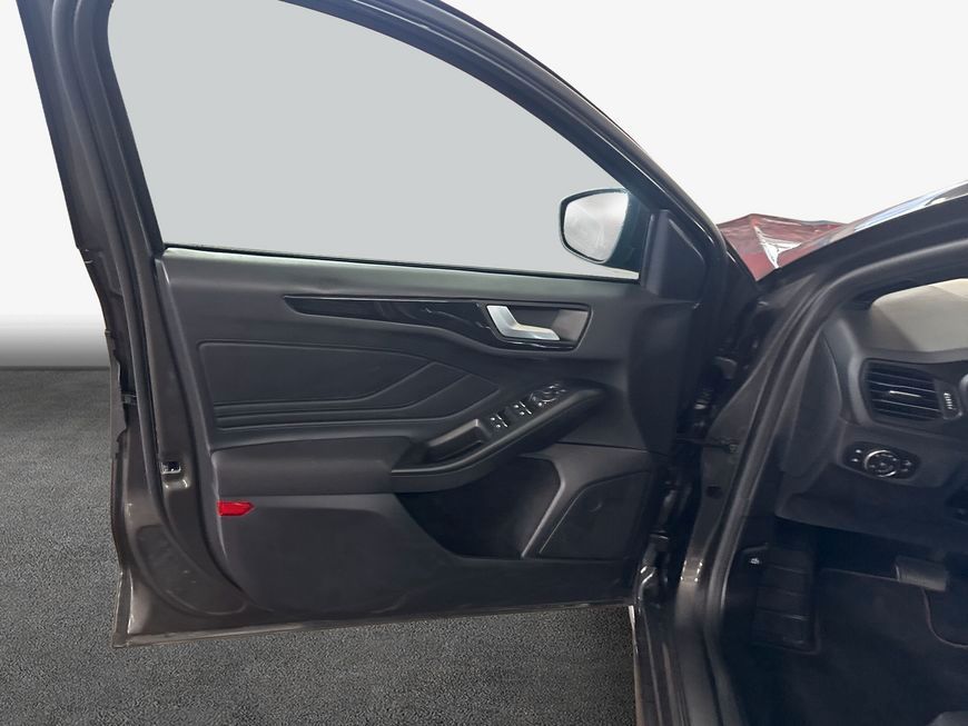 Ford Focus Turnier 1.0 EcoBoost Hybrid Aut. ST-LINE X