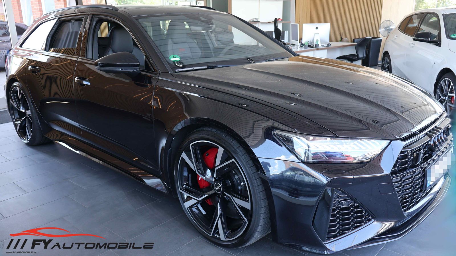 Audi RS6 4.0 TFSI quattro Keramic* Pano* AHK* Carbon