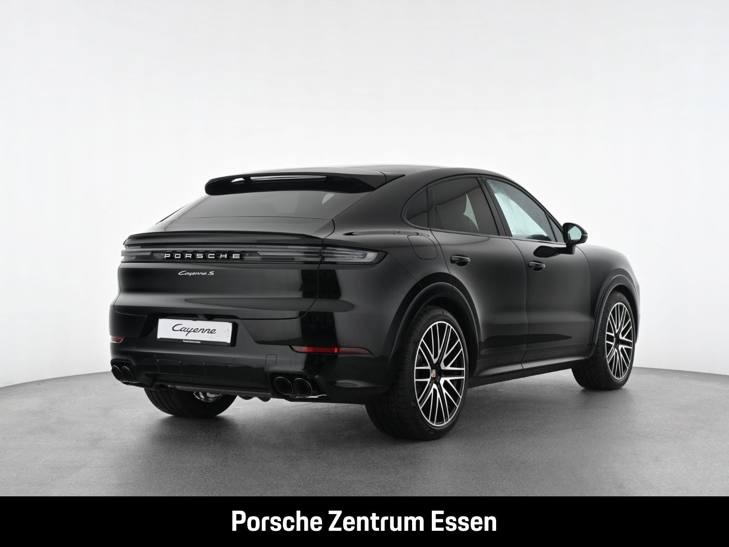 Porsche Cayenne S Coupe / Luftfederung Sportabgasanlage