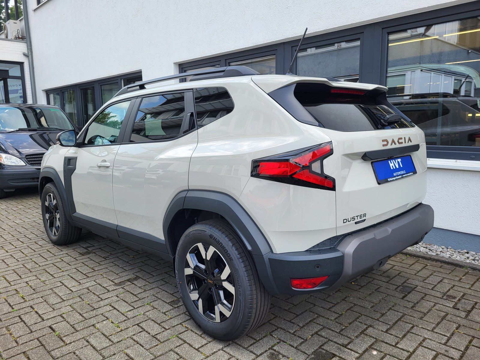 Dacia Duster NEW Hybrid 140 4x2 Extreme - Samsaru's Car Outlet