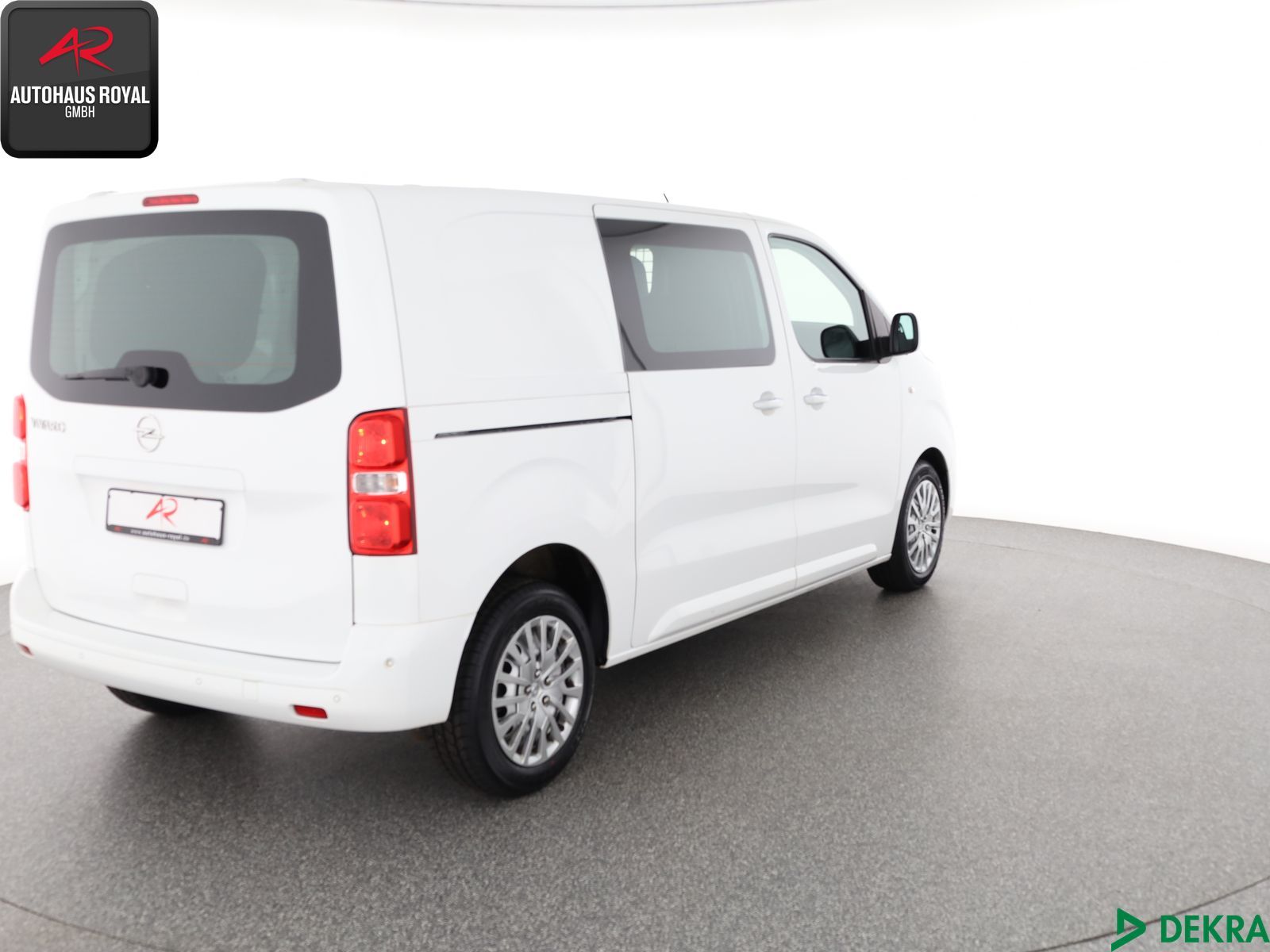 Opel Vivaro 2.0 D CARGO M AUT - Samsaru's Car Outlet