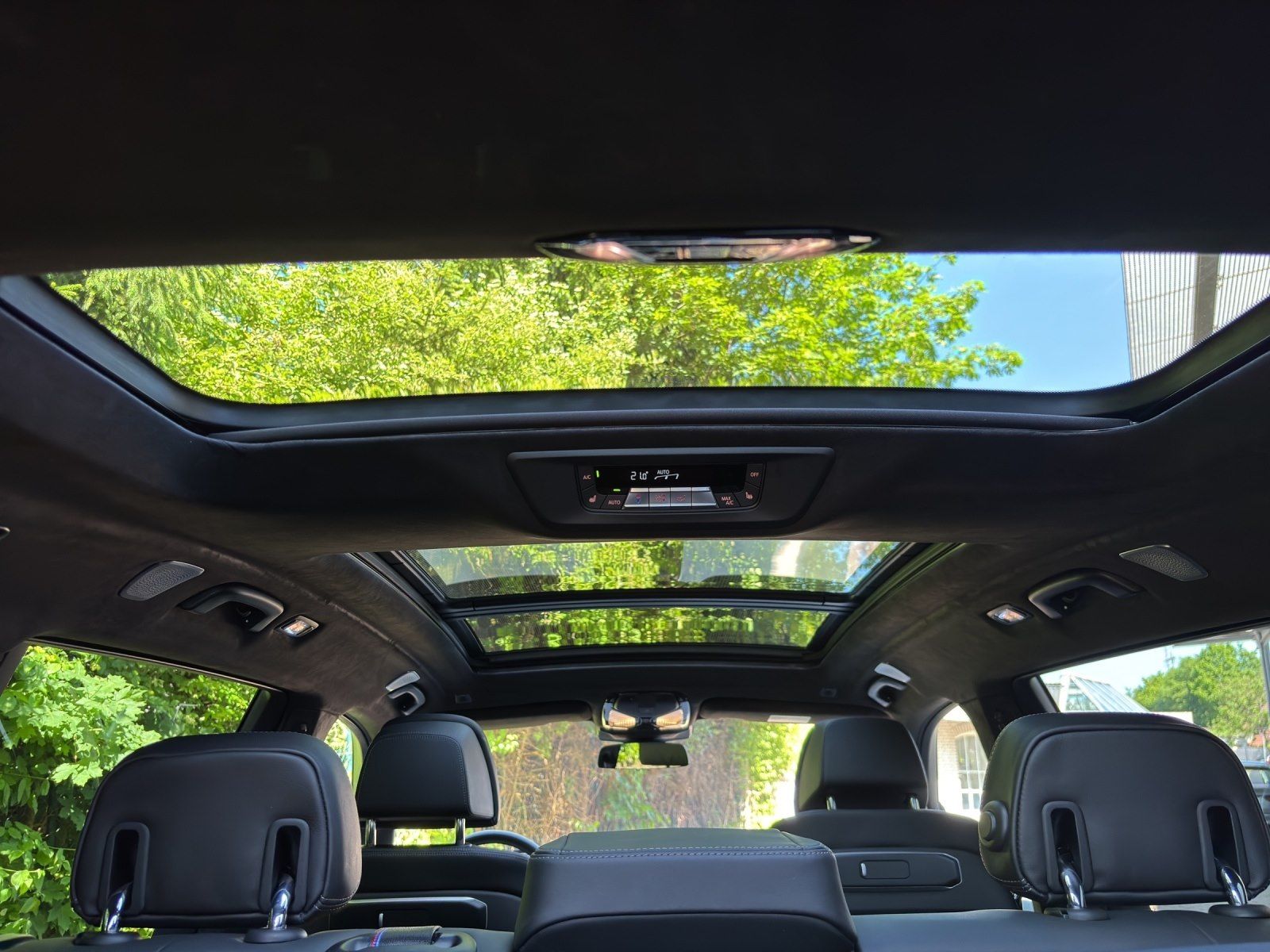 BMW X7 xDrive40d MSportpaket PRO AHK | Kristallschei