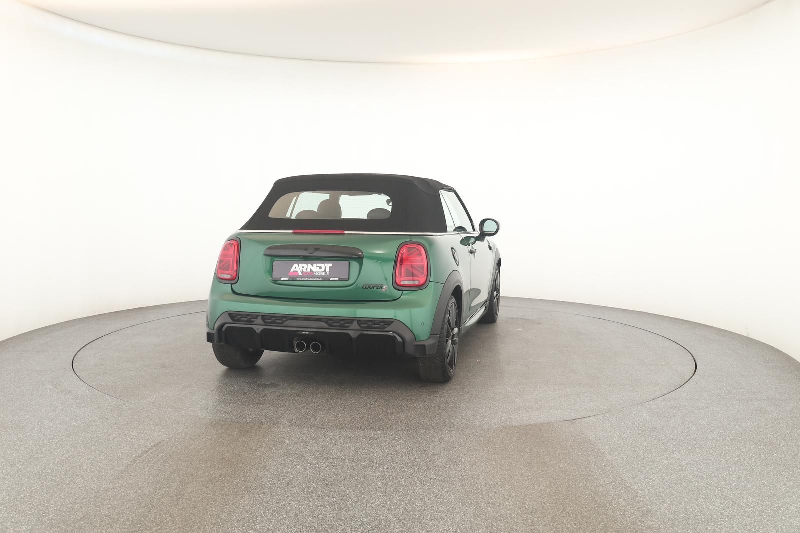 MINI Cooper S Cabrio JCW Premium+ - Samsaru's Car Outlet