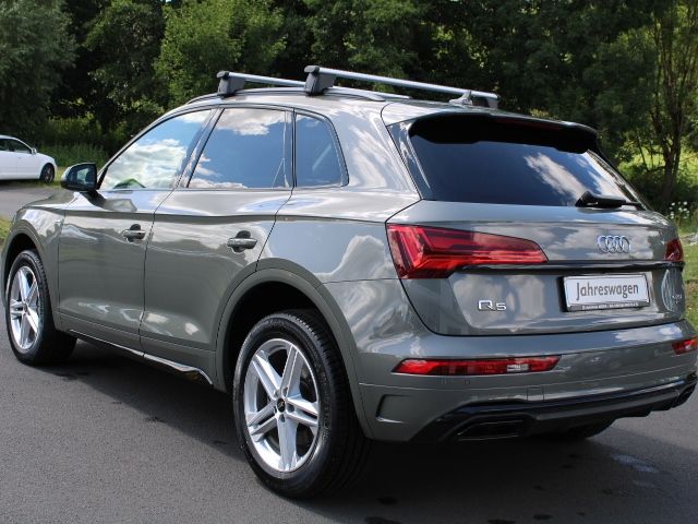 Audi Q5 40 TDI quattro S line Black PANO-AHK-MATRIX-T