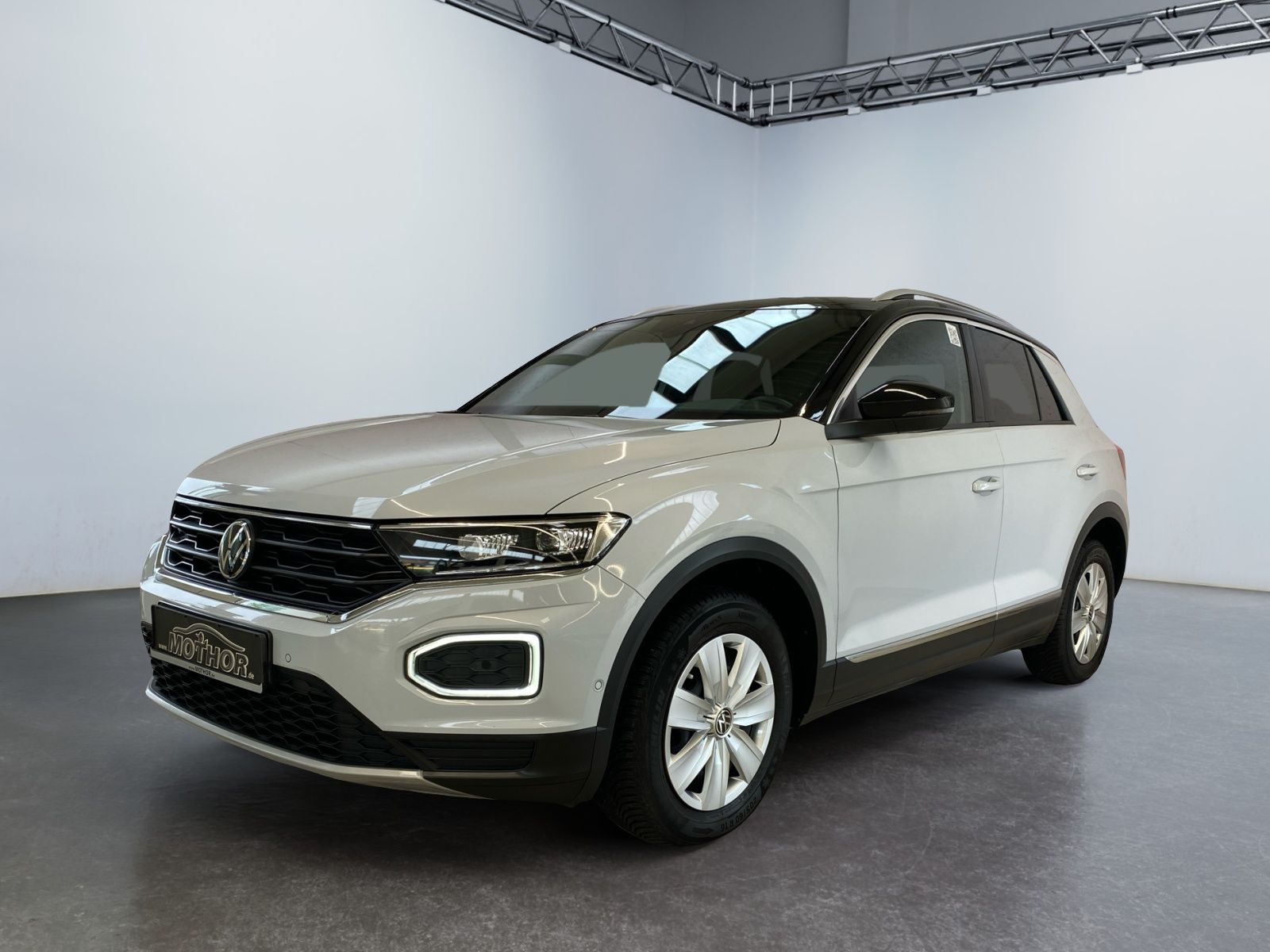 Volkswagen T-Roc 2.0 TSI DSG 4Motion - Samsaru's Car Outlet