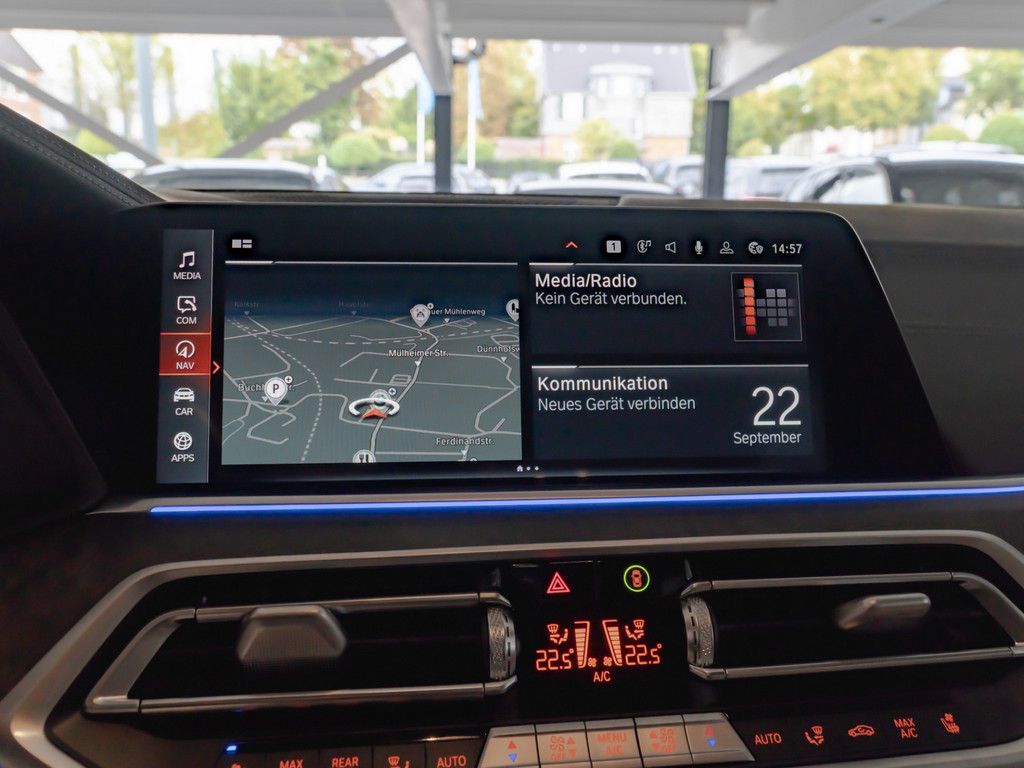 BMW X6 xDrive 30d M-Sport PANO AHK HUD 360° LASER