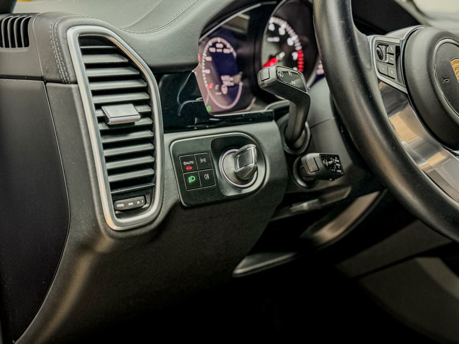 Porsche Cayenne Platinum Edition, Approved bis 11.2027 !
