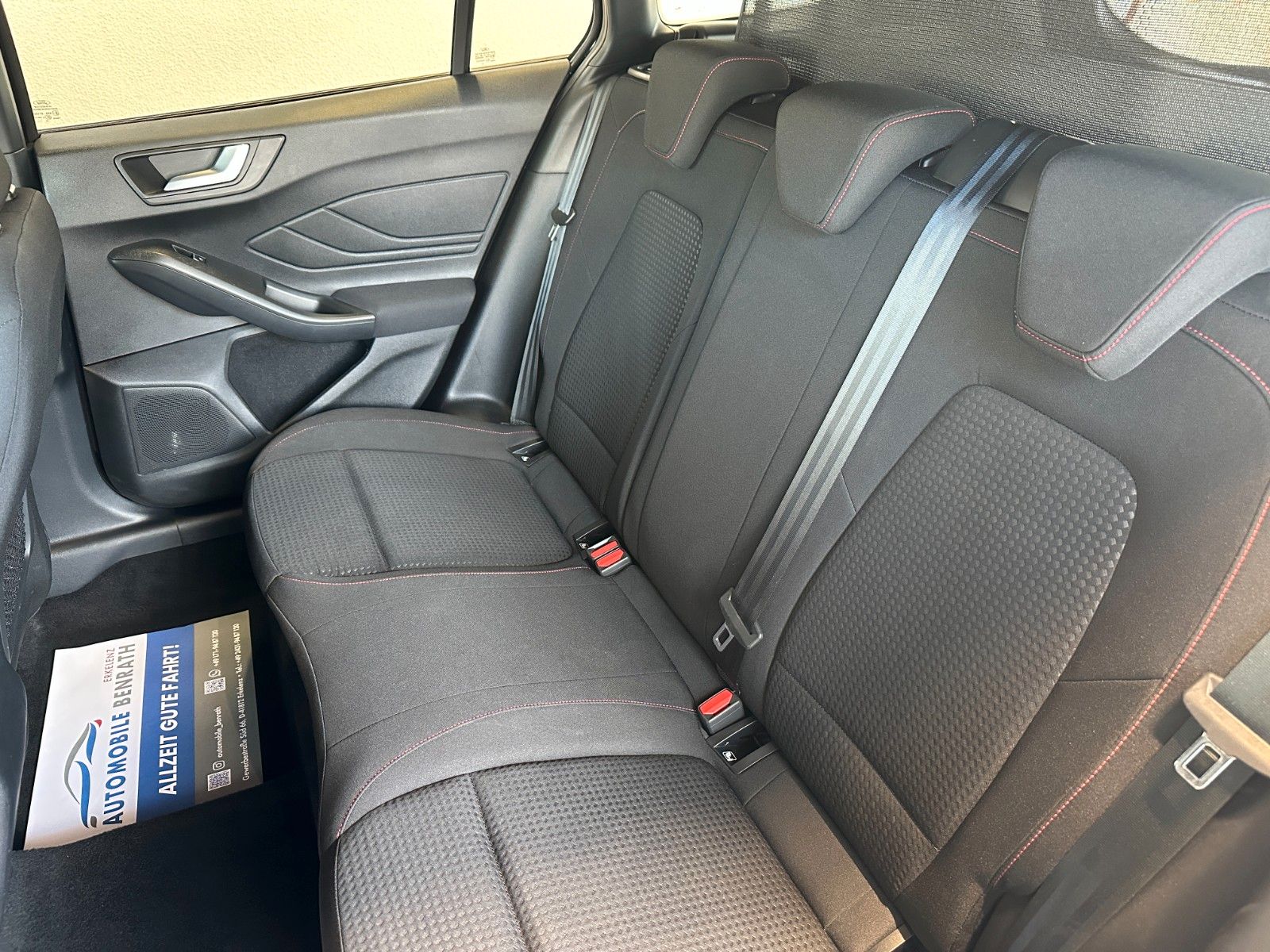Ford Focus Turnier ST-Line *LED*RFK*ACC*ALLWETTER*TOP