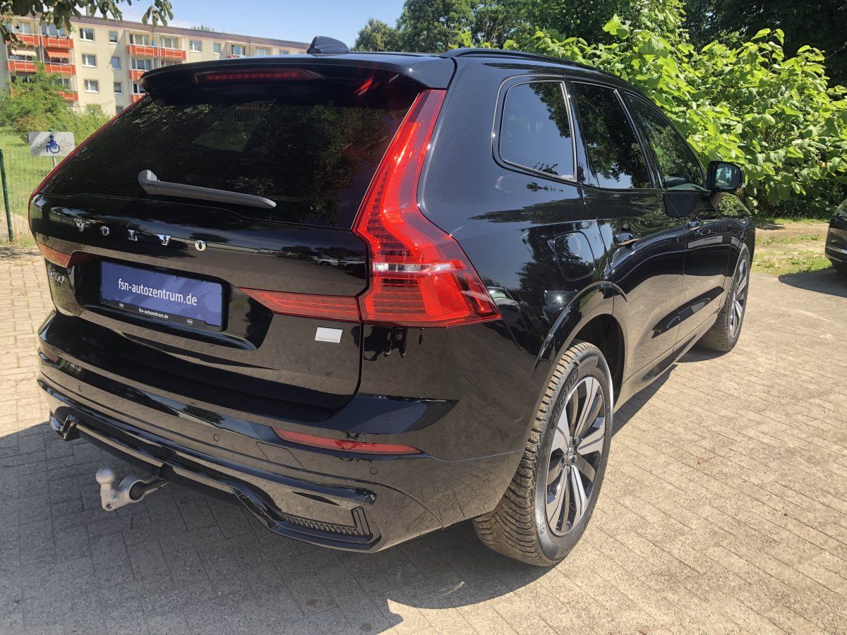 Volvo XC60 Plus Dark T8 AWD Anhängerzug