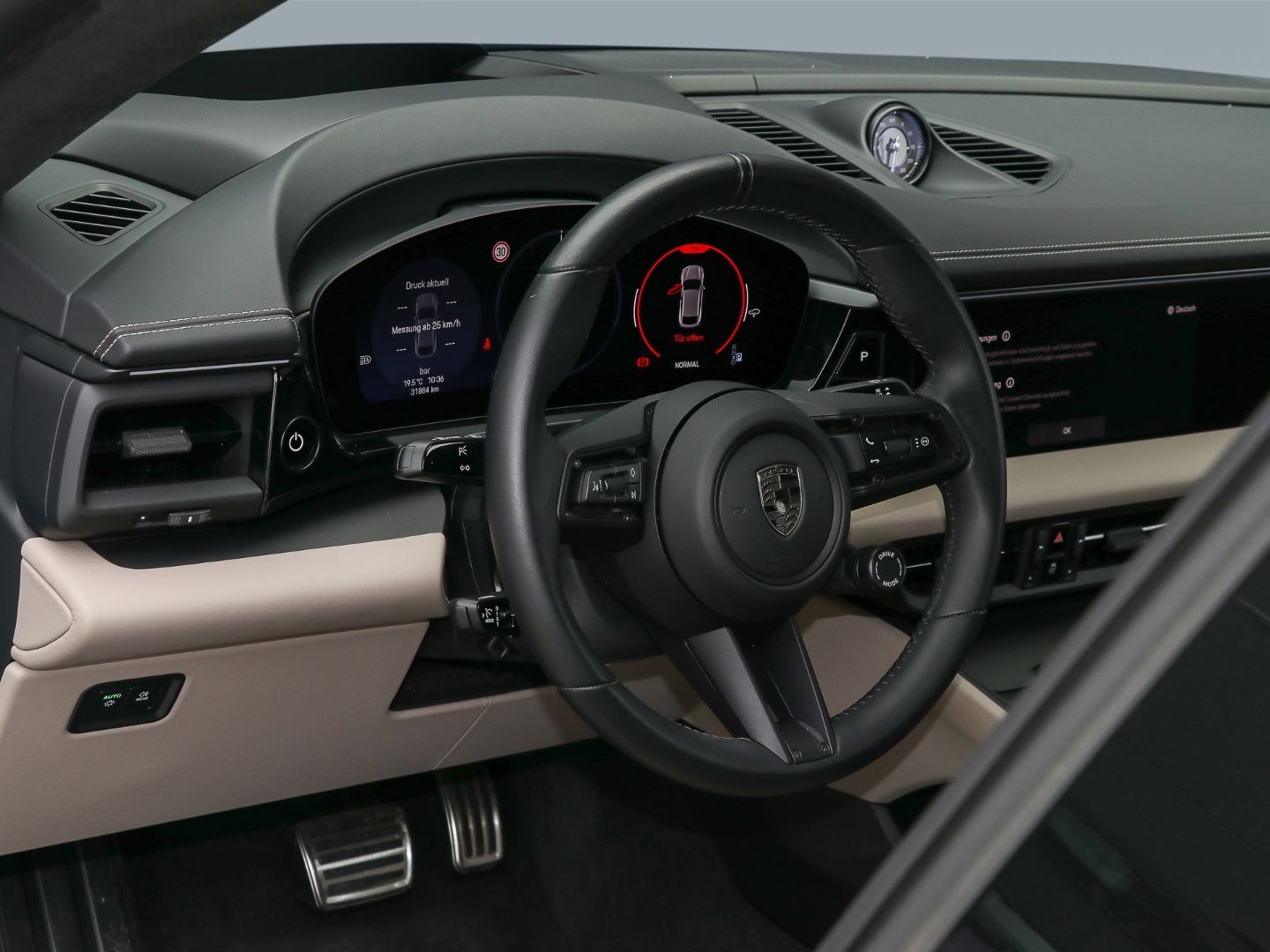 Porsche Macan Turbo InnoDrive HA-Lenkung Surround View