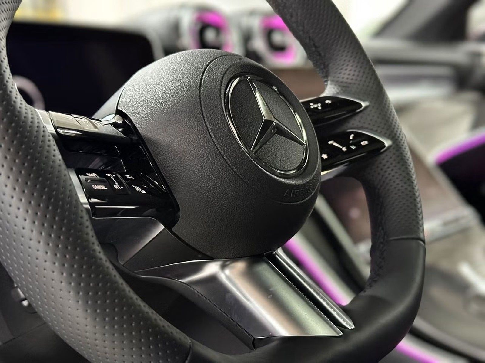 Mercedes-Benz GLC 300 e 4Matic AMG-Line*PANORAMA*AHK*