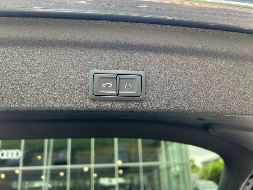 Audi Q3 45 TFSI Sportback quattro S line - Samsaru's Car Outlet