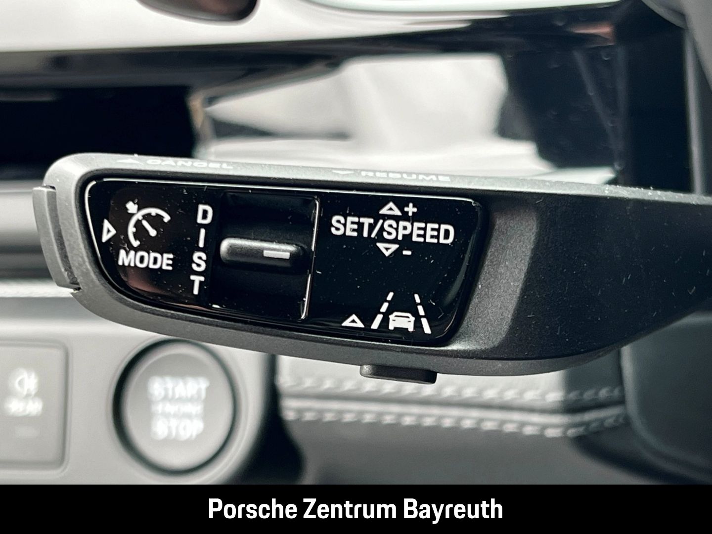 Porsche Panamera 4*HD-MATRIX*BEIFAHRERDISPL.*INNO*CHRONO