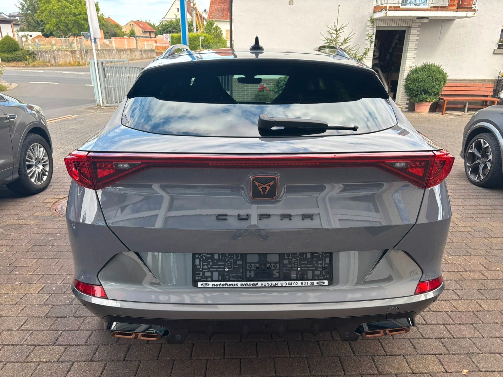 Cupra Formentor VZ e-Hybrid - Samsaru's Car Outlet