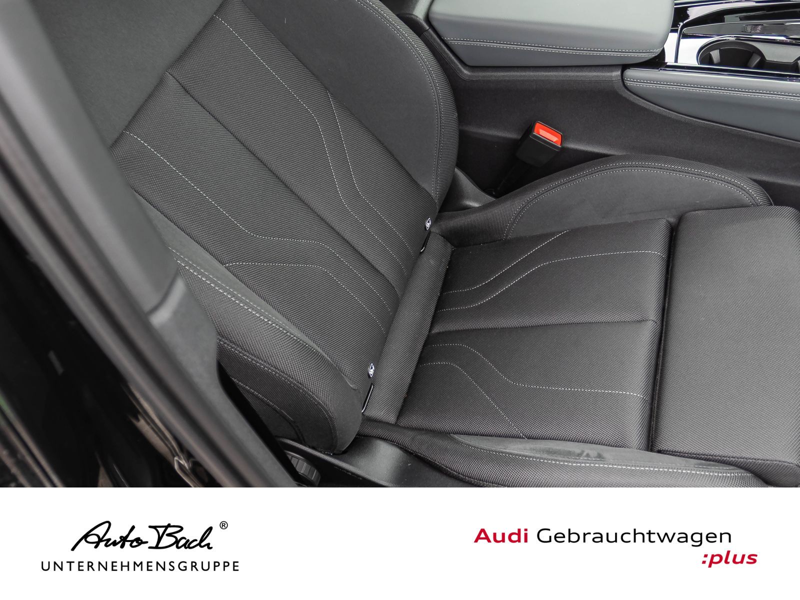 Audi Q3 S line TFSI Stronic Navi LED CarPlay ACC AHK