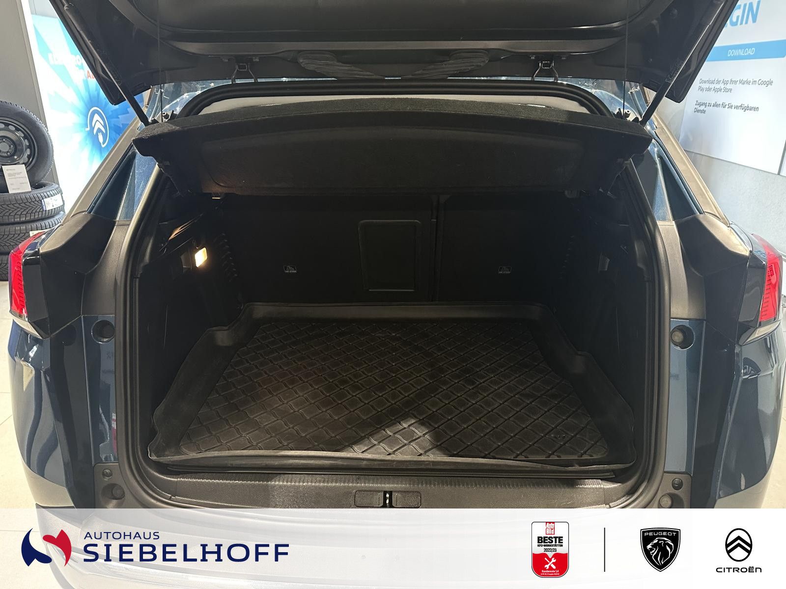 Peugeot 3008 Allure Hybrid 225 e-EAT8