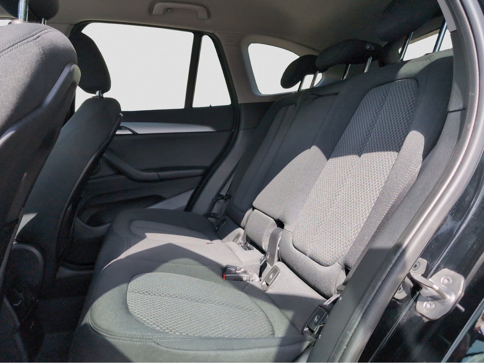 BMW xDrive 25e - Samsaru's Car Outlet
