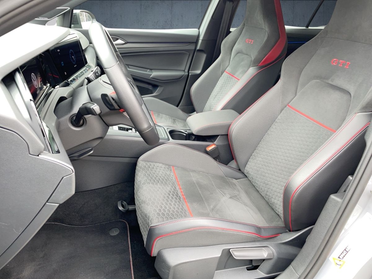 Volkswagen Golf GTI Clubsport 2.0 TSI DSG - Samsaru's Car Outlet
