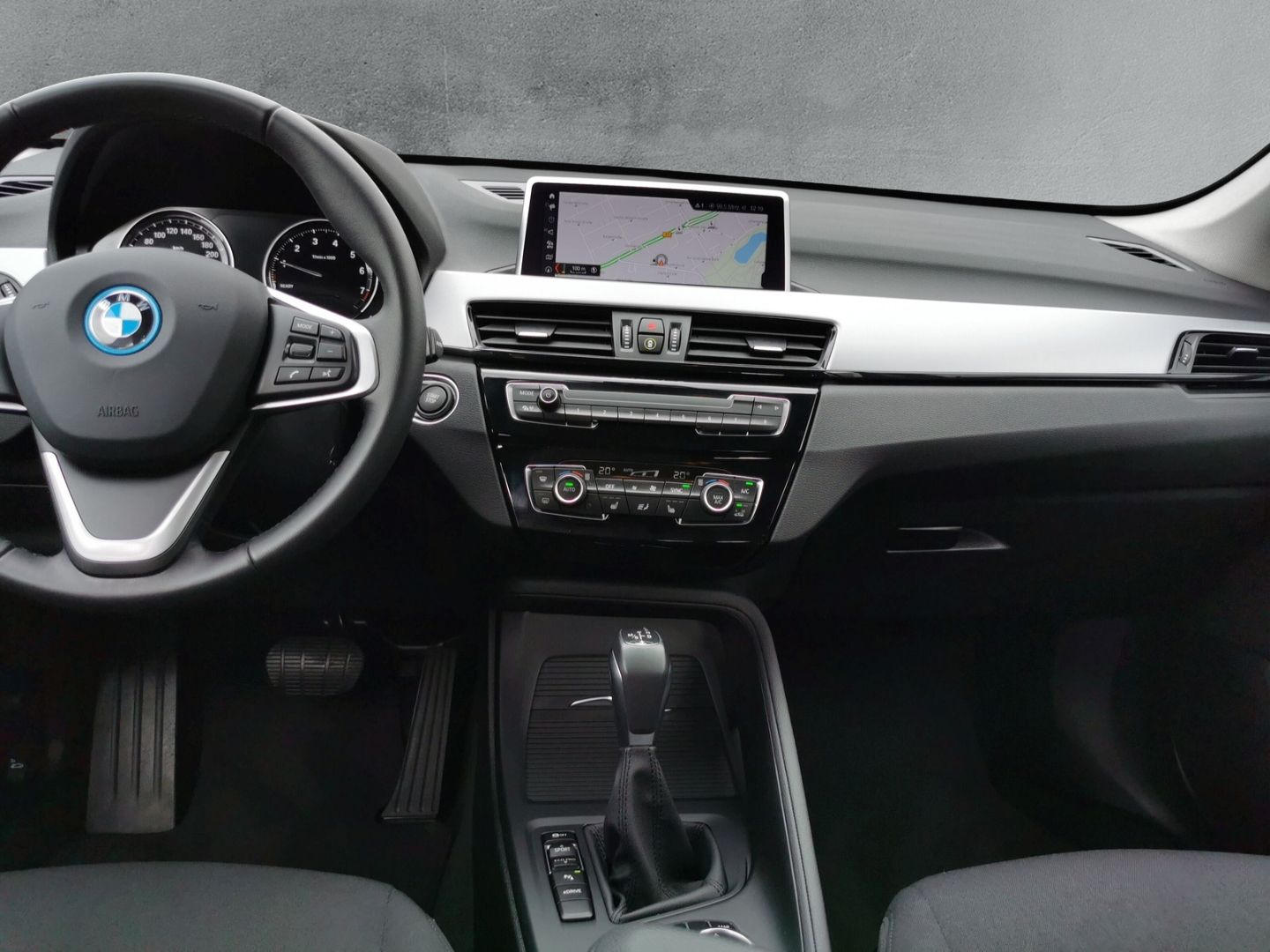 BMW X1 xDRIVE 25e ADVANTAGE - Samsaru's Car Outlet