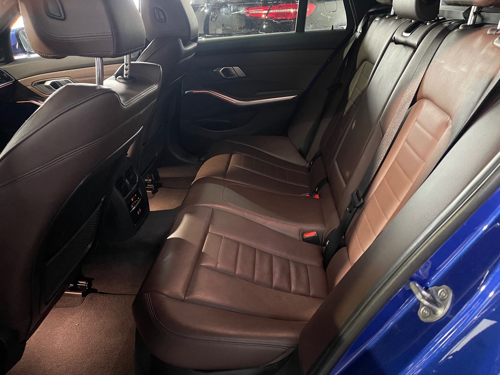 BMW 320d Touring xDrive M Sport - Samsaru's Car Outlet