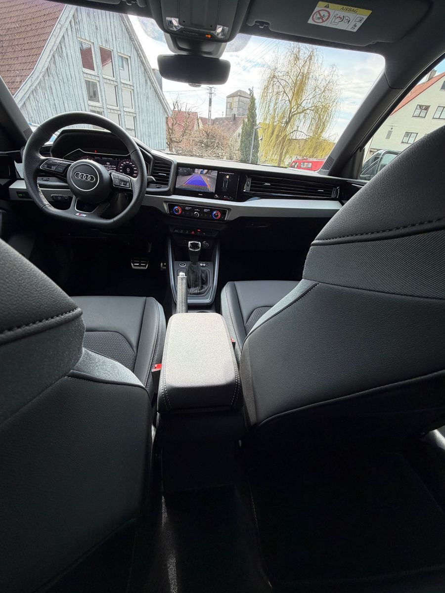 Audi A1 Sportback 40 TFSI S line, S line 2x, VOLL!!