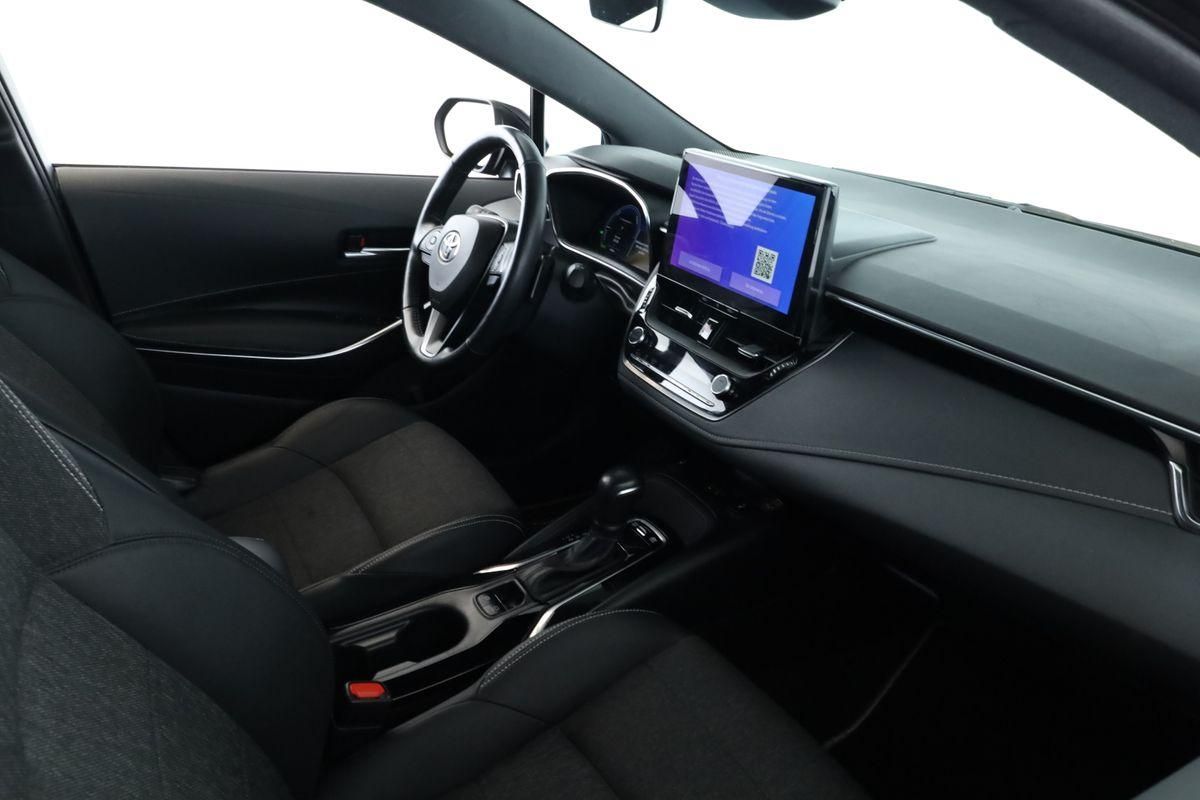 Toyota Corolla Touring Sports 2.0 CVT Team D Navi Kam