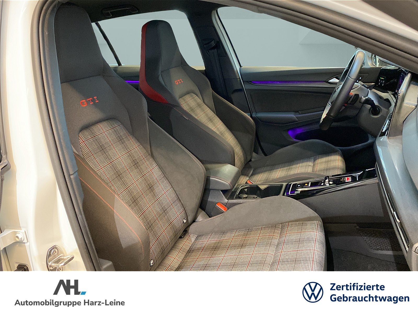 Volkswagen Golf GTI VIII 2.0 TSI DSG - Samsaru's Car Outlet