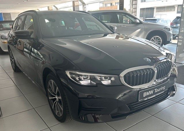 BMW 330e xDrive Touring Advantage - Samsaru's Car Outlet