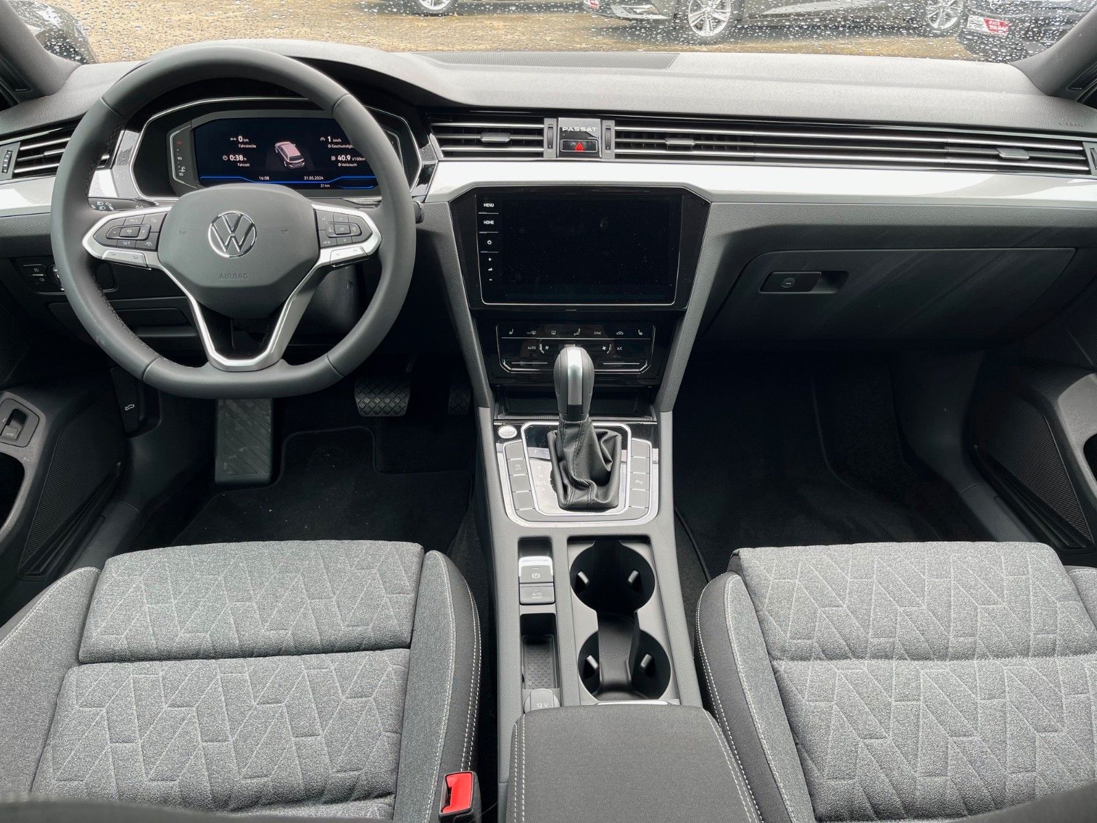 Volkswagen Passat 2.0 TDI DSG - Samsaru's Car Outlet