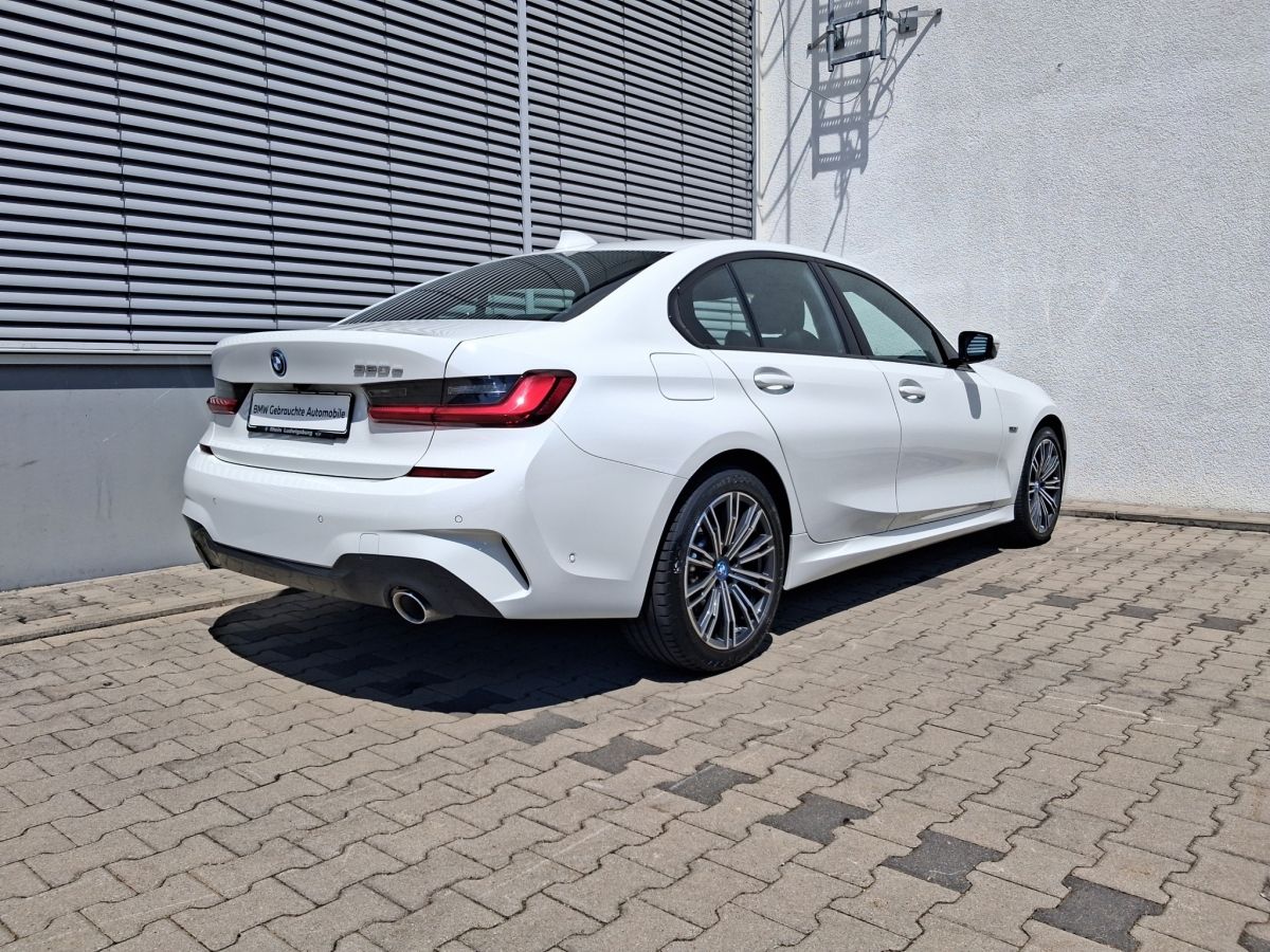 BMW 320e Lim M Sport - Samsaru's Car Outlet