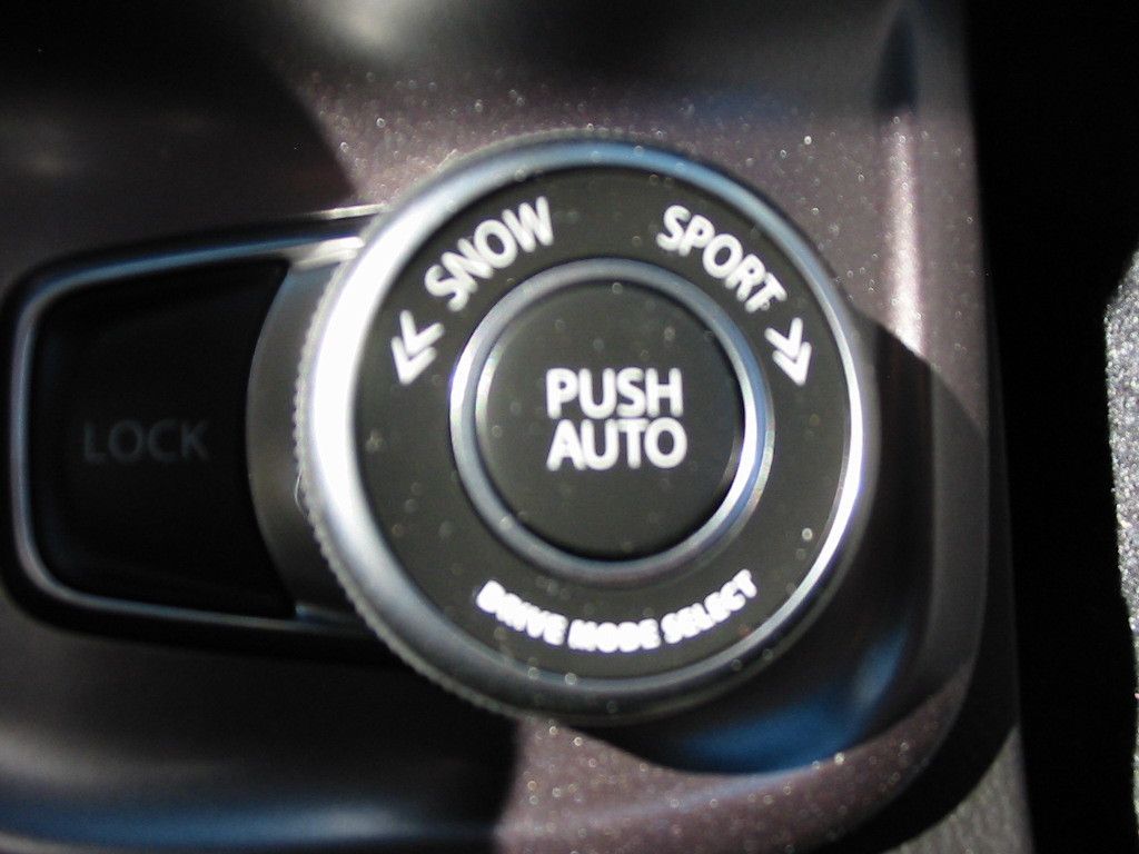 Suzuki Vitara Allrad - Samsaru's Car Outlet