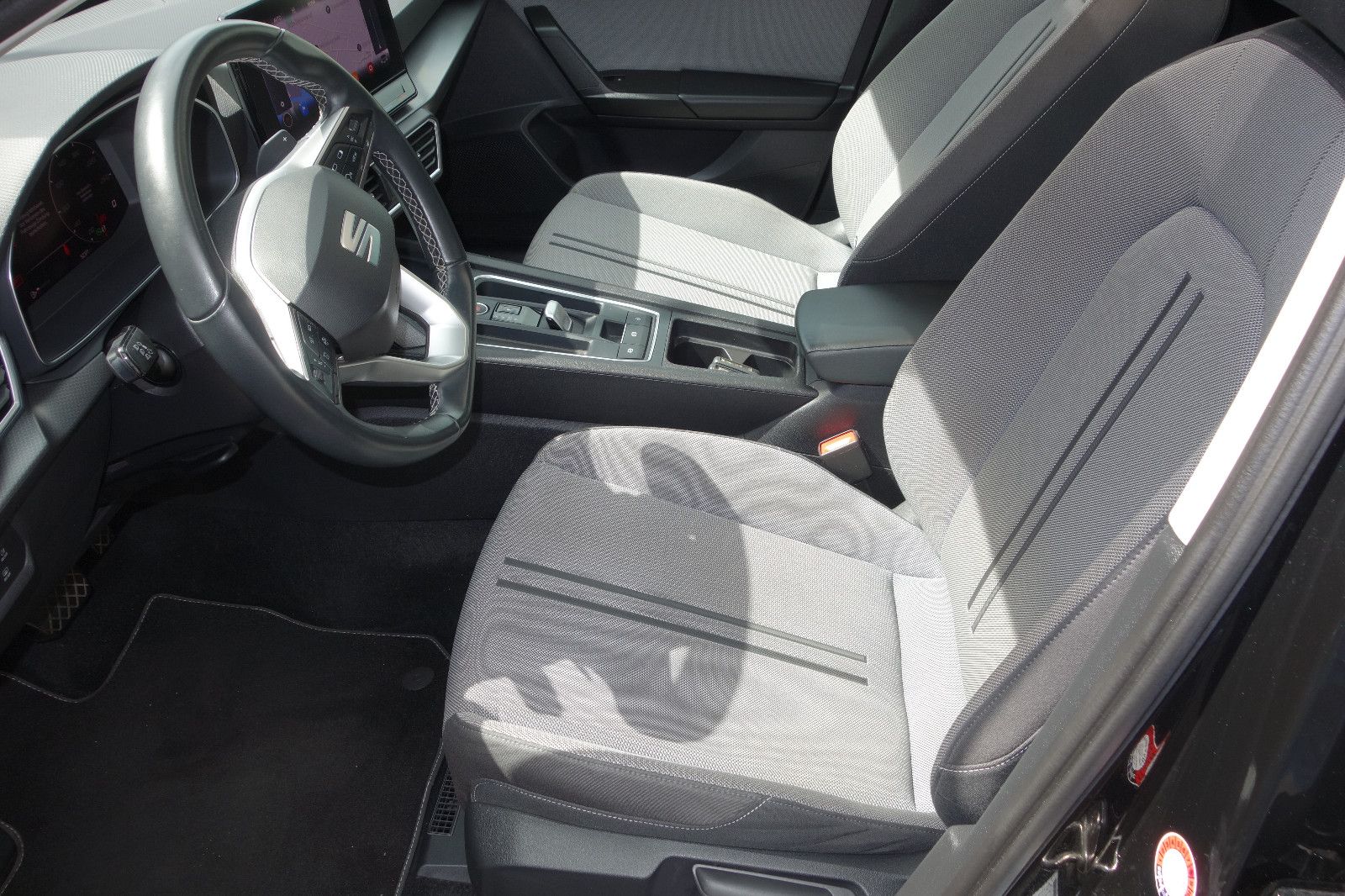 Seat Leon Style 1,0 TSI 81 kw DSG - Samsaru's Car Outlet