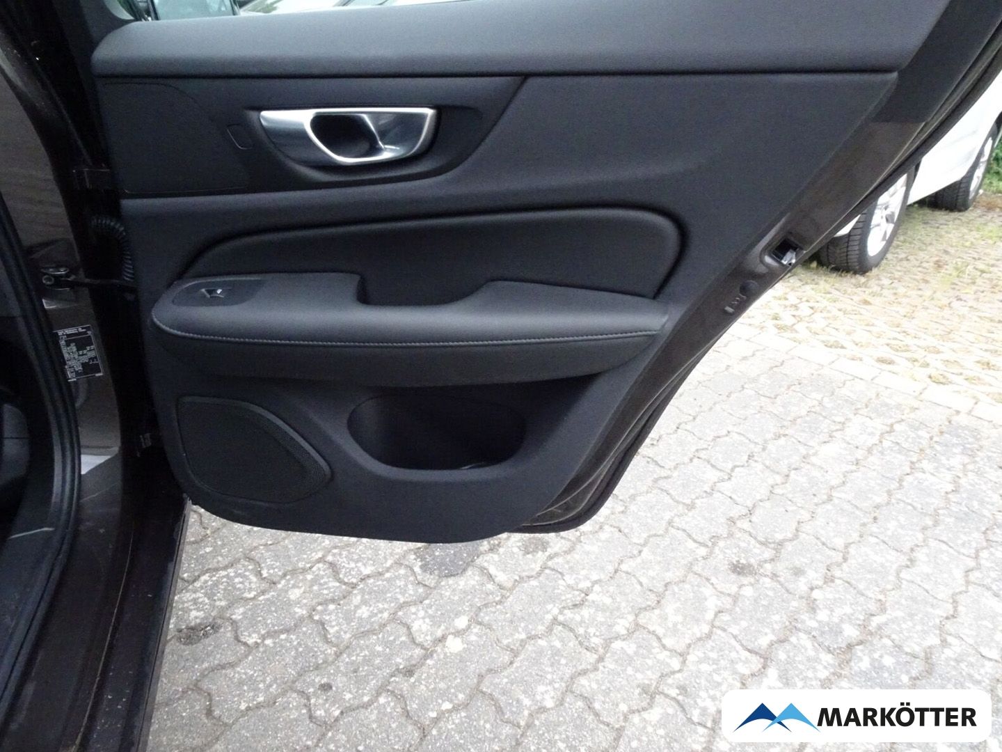 Volvo S60 T8 Recharge Plug-In Hybrid AWD Ultimate Dark