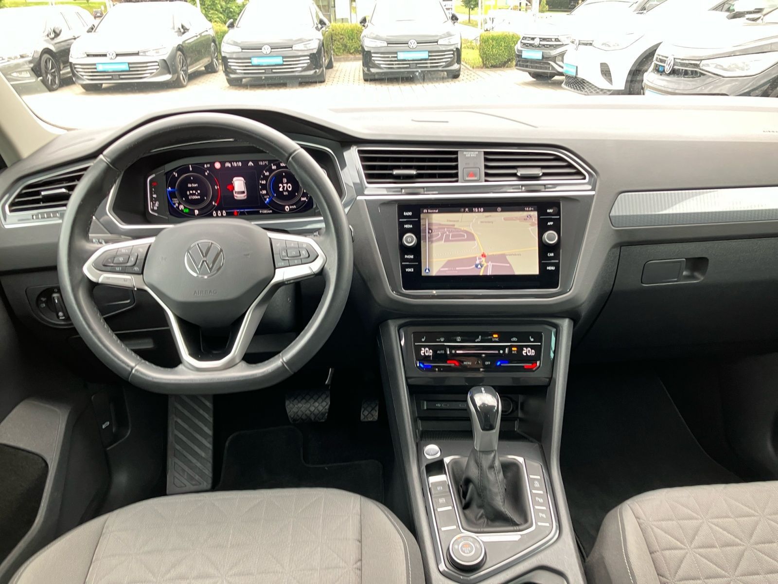 Volkswagen Tiguan 2.0TDI Life DSG 4M Navi LED AHK