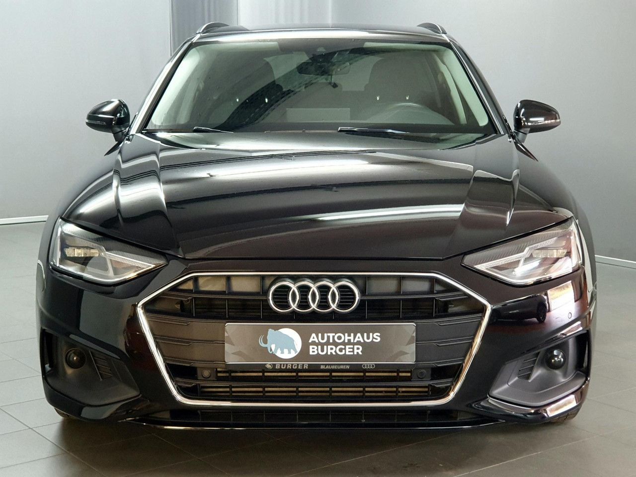 Audi A4 Avant 35TFSI S tronic - Samsaru's Car Outlet